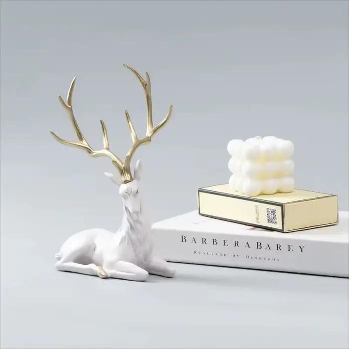 Statue de Cerf Haut de Gamme, Sculpture en Résine pour Salon, Décoration de Maison de Luxe, Ornement
