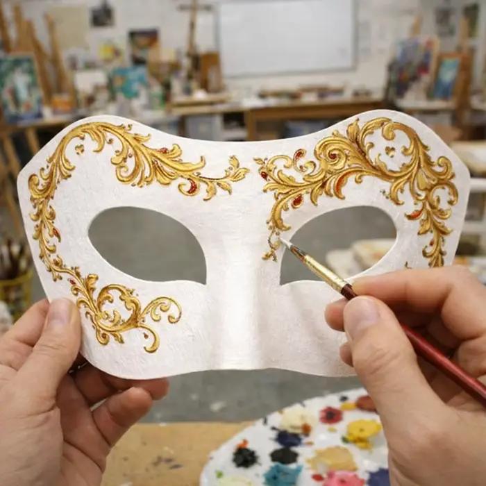 Lot de 5 masques de mascarade demi-visage vierges à peindre