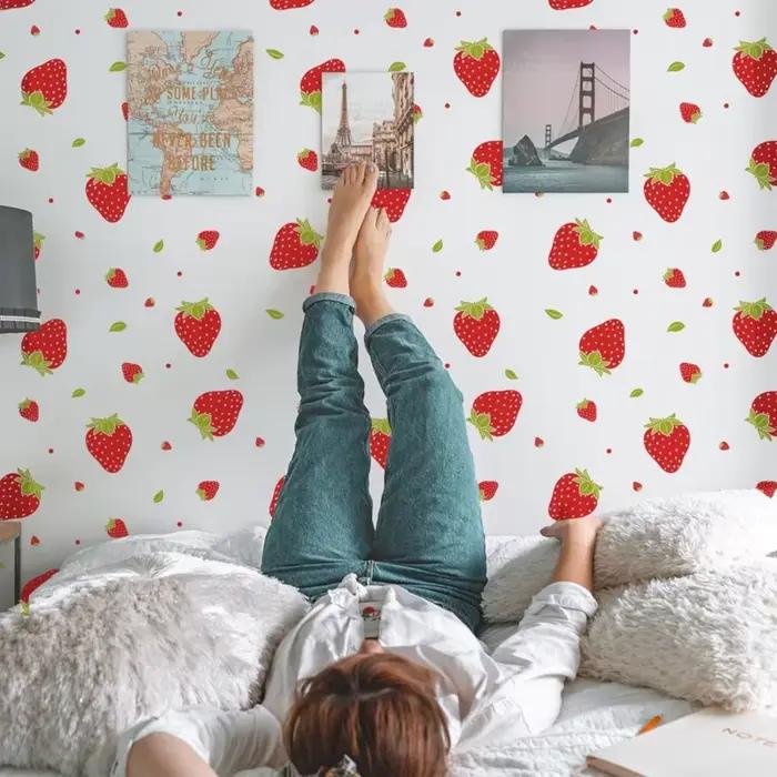 Les autocollants muraux transparents en forme de fraises sont amovibles et mignons