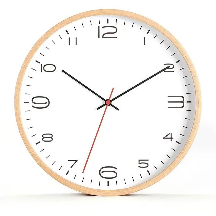 Horloge murale nordique en bois