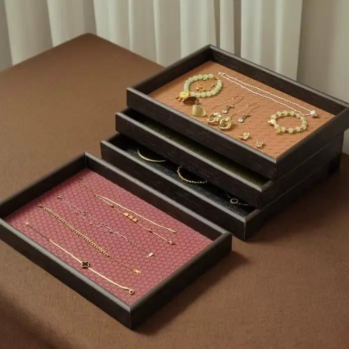 Plateaux à bijoux en bois Vintage