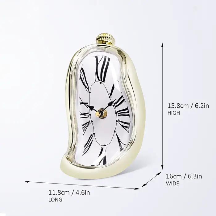 Horloge fondante style Salvador Dalí
