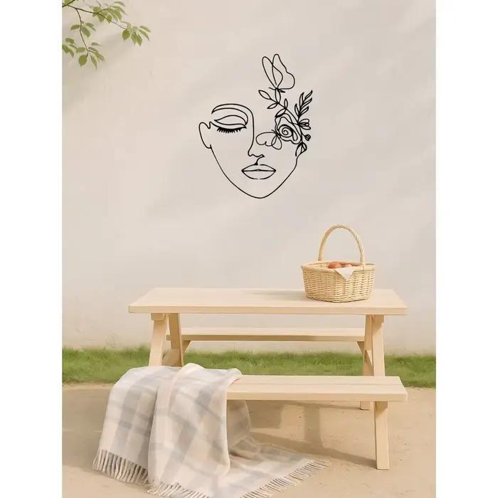 Art mural en métal abstrait représentant un visage de femme | Décoration d'intérieur moderne