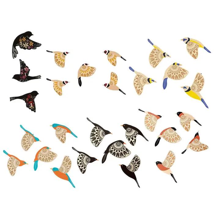 Décoration murale en bois d'oiseaux volants noirs