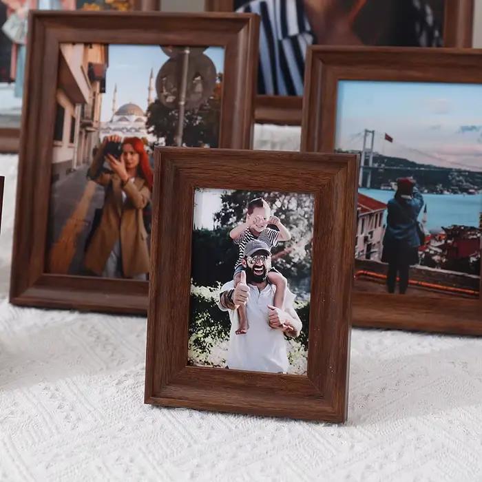 Cadre Photo en Plastique Couleur Noyer Profond