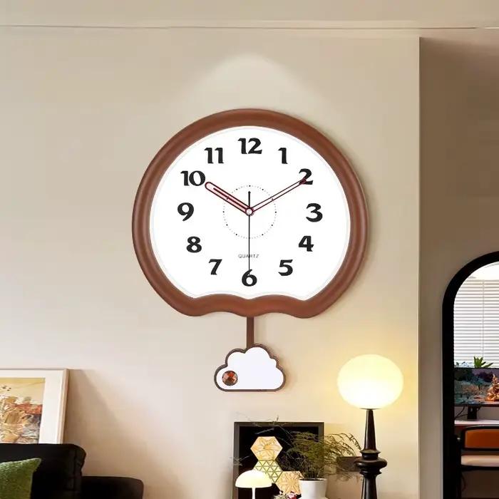 Cette horloge murale est une horloge à quartz moderne