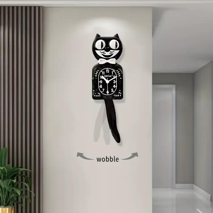 Horloge murale en forme de chat de dessin animé