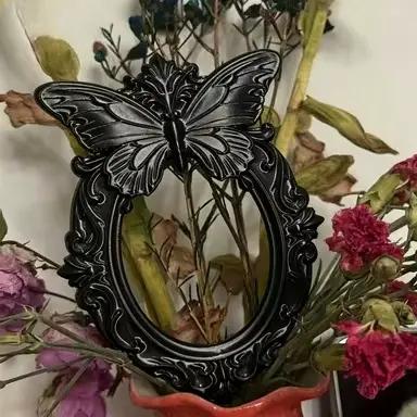 Cadre photo gothique papillon noir