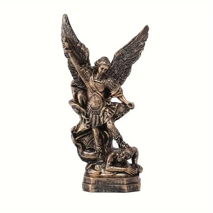 Statue d'Arcange de San Miguel