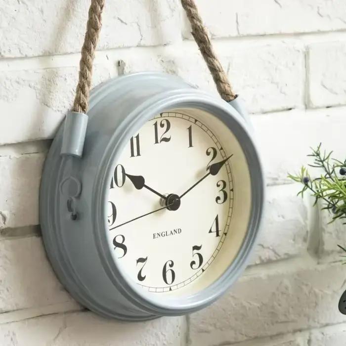 Horloge murale en métal 3D créative
