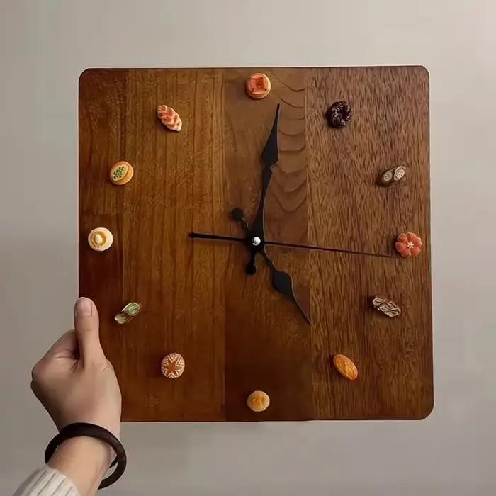 Horloges murales Vintage en bois massif