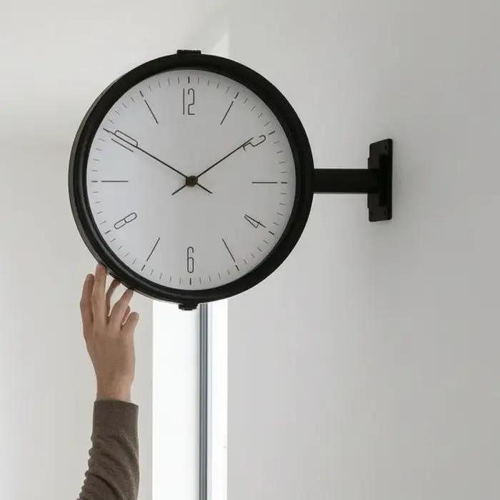 Horloge murale double face