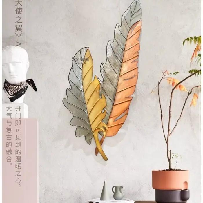 Décoration murale en plumes de métal