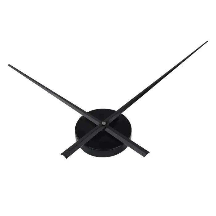 Horloge mains mécanisme moderne longues