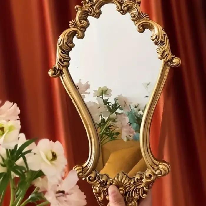 Miroirs muraux sculptés vintage