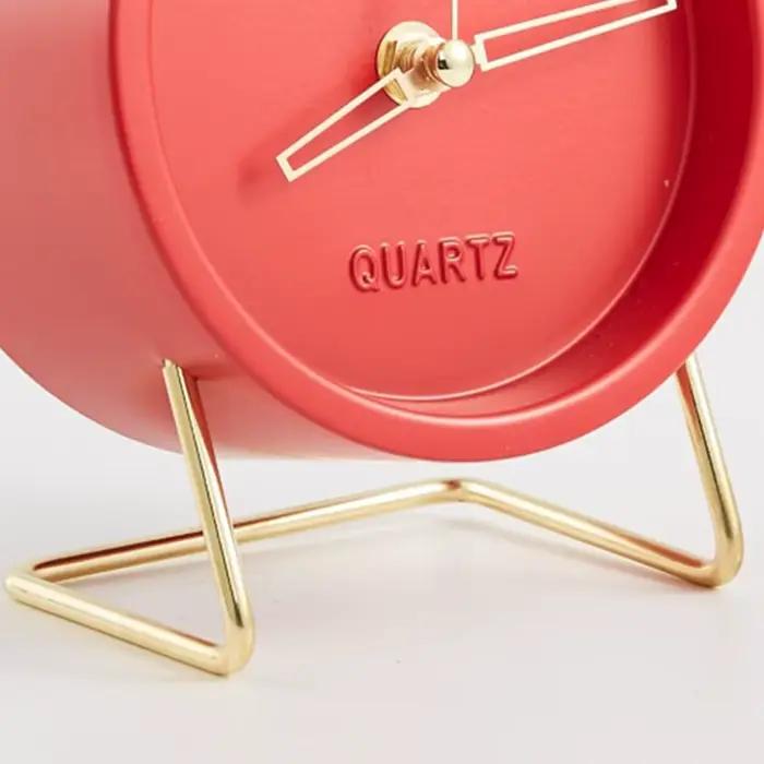 Horloge électronique de style nordique