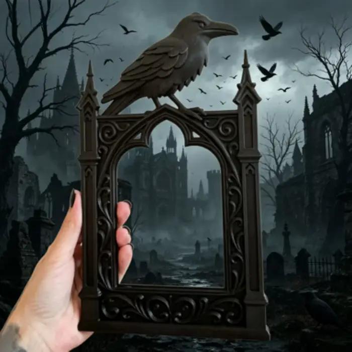 Cadre photo gothique noir style corbeau