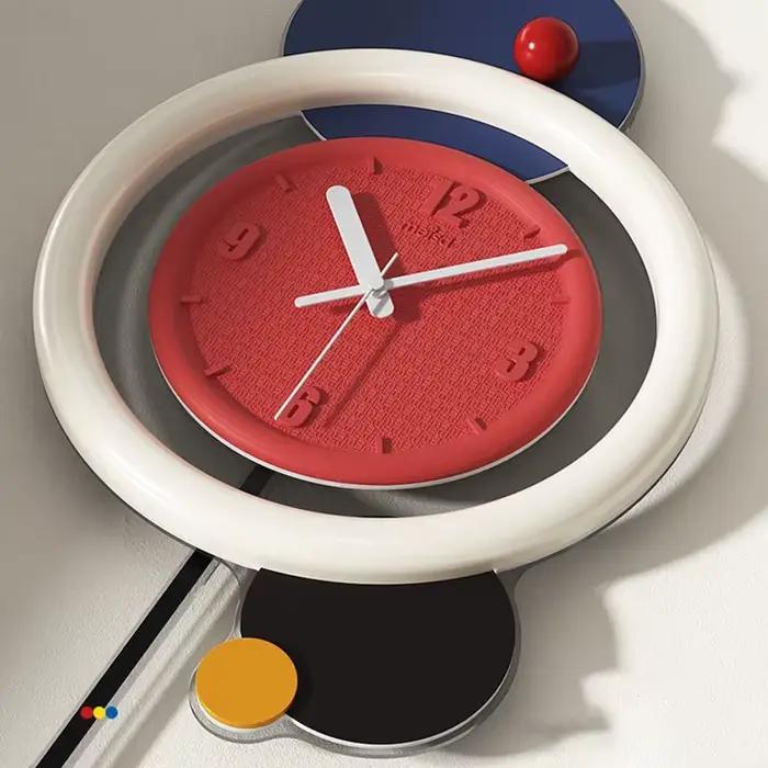 Horloge murale créative Moder Hom