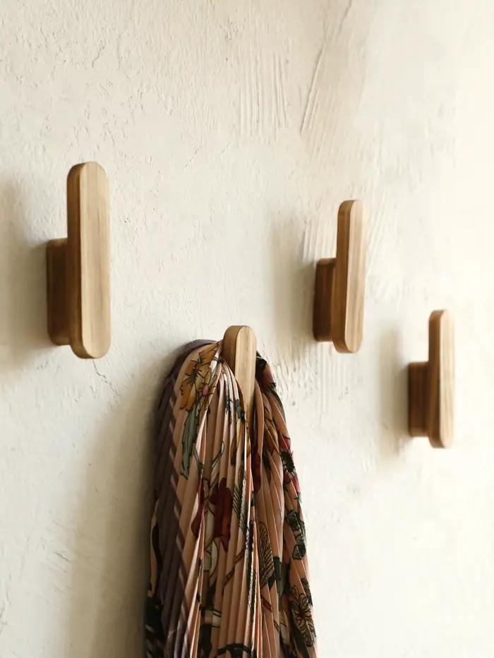 2 crochets muraux rustiques en bois faits à la main