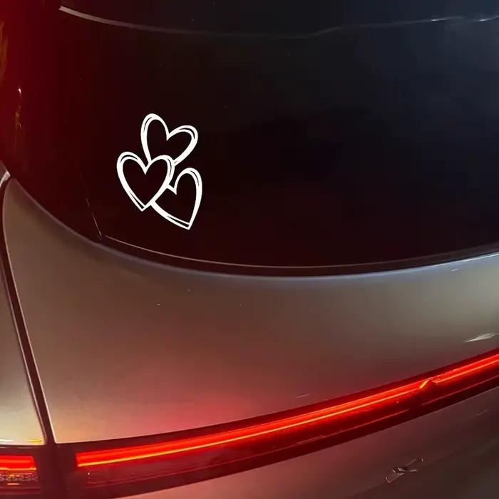 1 autocollant en vinyle en forme de cœur entrelacé - Autocollant rose brillant sur le thème des dessins animés, accessoire de voiture en forme de cœur