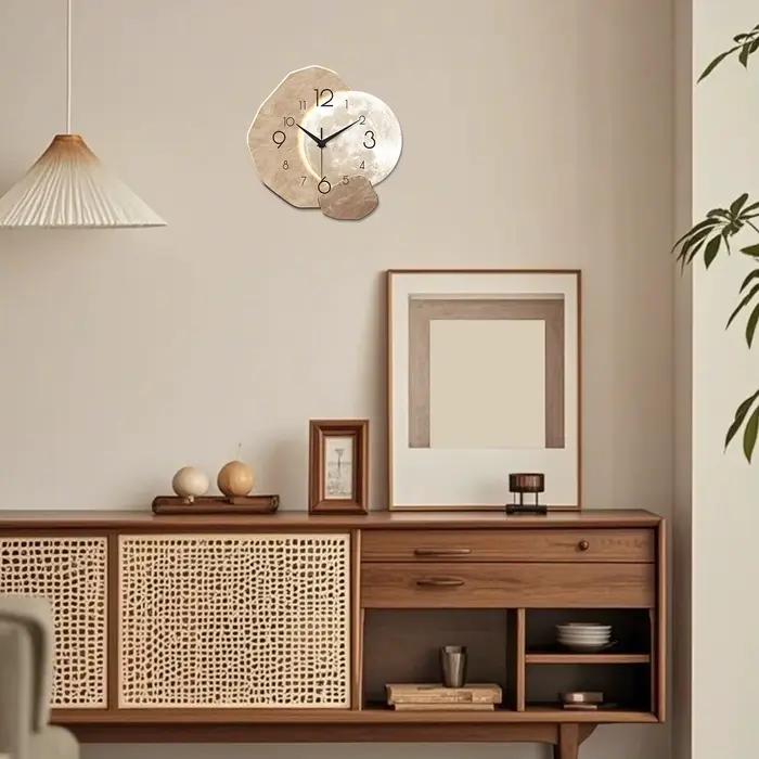Horloge murale moderne simple et silencieuse