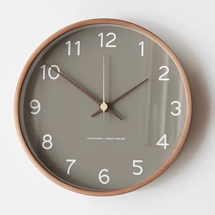 Horloge murale nordique en bois massif, moderne, Simple, créative, mode chinoise, personnalité, salo