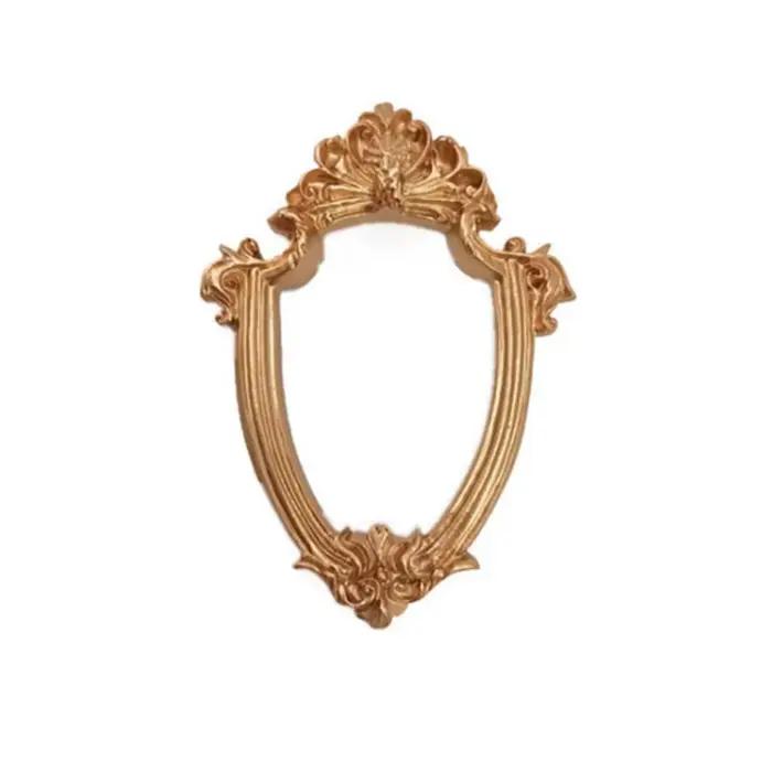 Cadre photo rétro doré vintage, décoration de bijoux d'art d'ongle, cadre de gestion, style européen