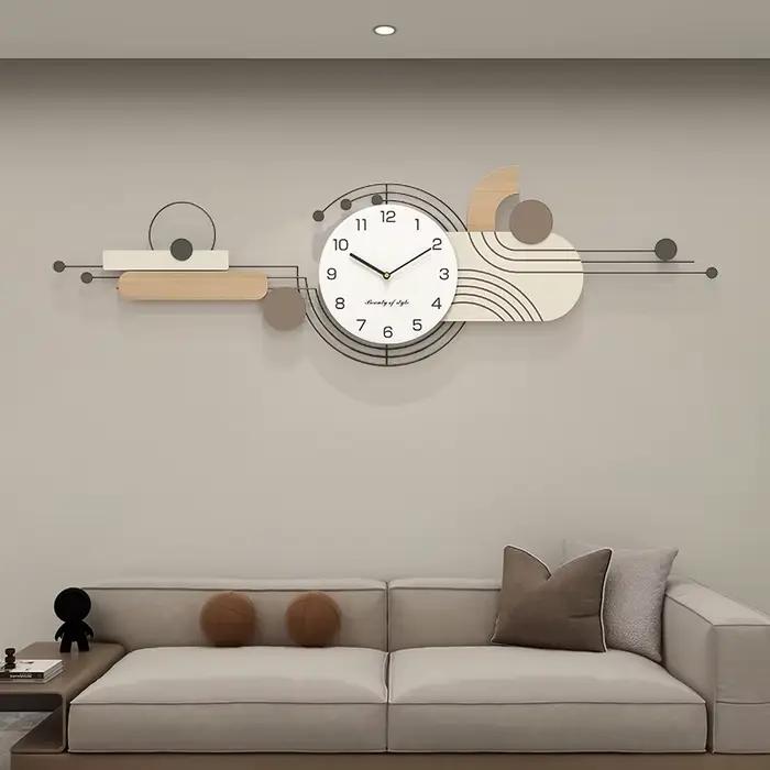 Horloge murale contemporaine pour salle à manger