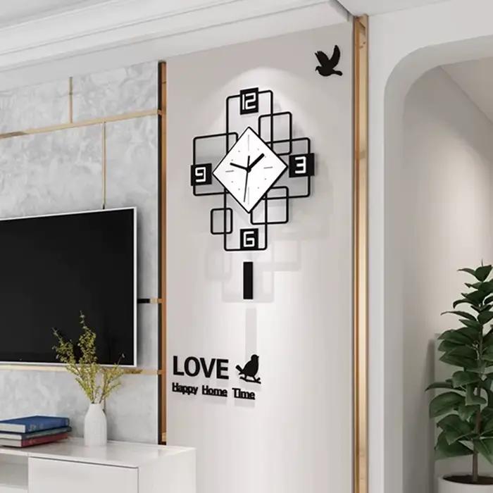 Grande horloge pivotante