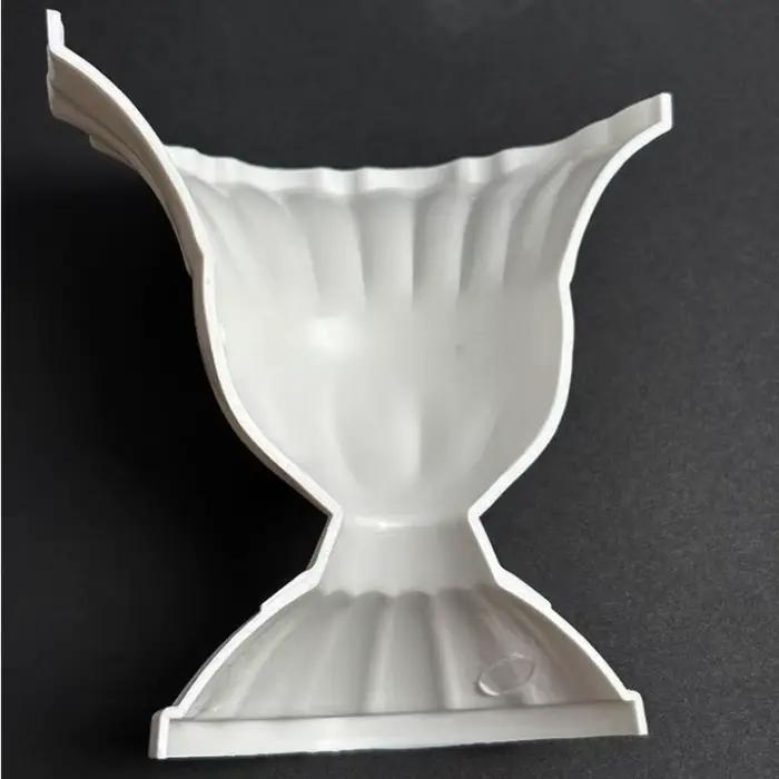 Vase mural demi-cercle blanc pour arrangement floral