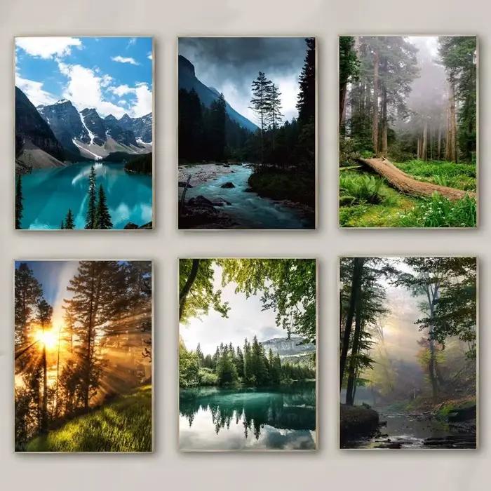 Affiche de la nature de la montagne et du brouillard forestier vert foncé