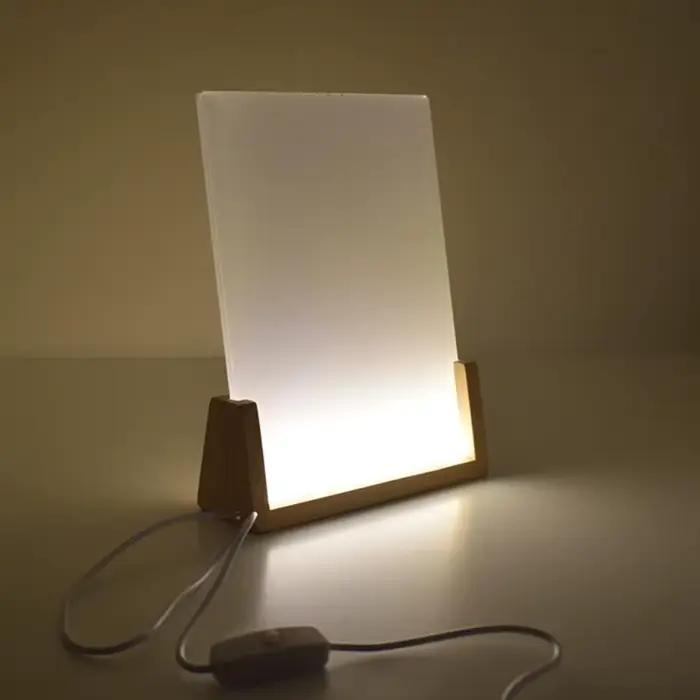 Cadre Photo en acrylique élégant avec Base en bois éclairée par LED