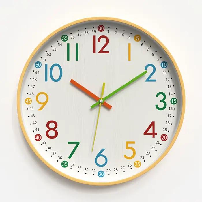 Horloge murale à chiffres de 12 pouces facile à lire