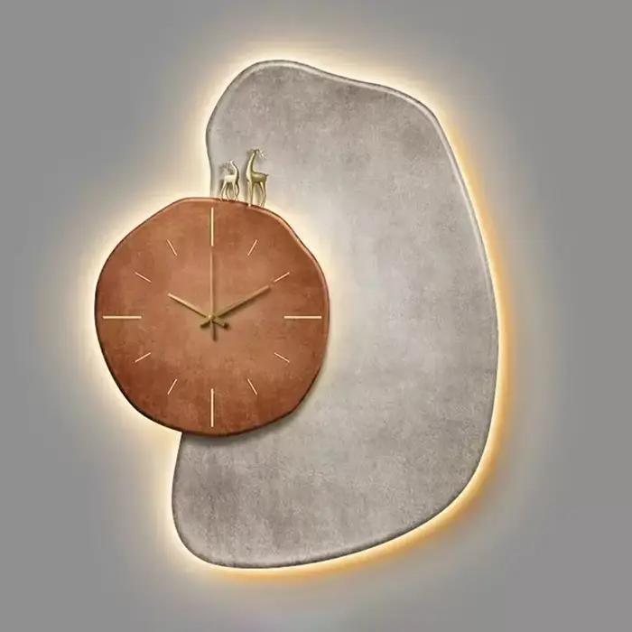 Grande horloge murale LED au design moderne