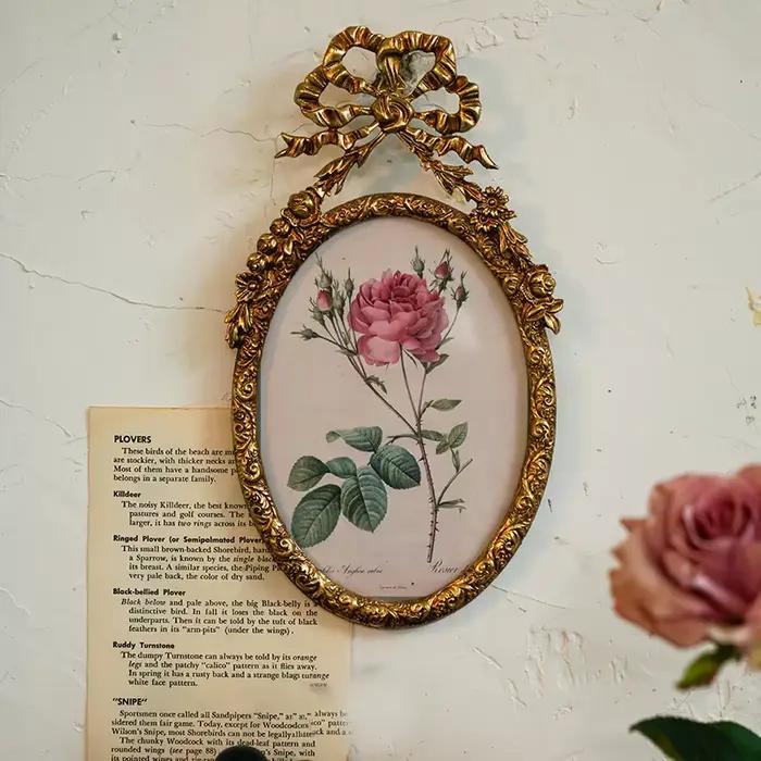 Miroir mural européen en métal
