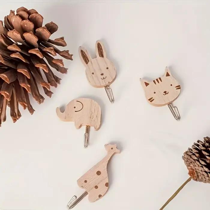 Crochets muraux en bois à l'effigie d'animaux de dessin animé mignons