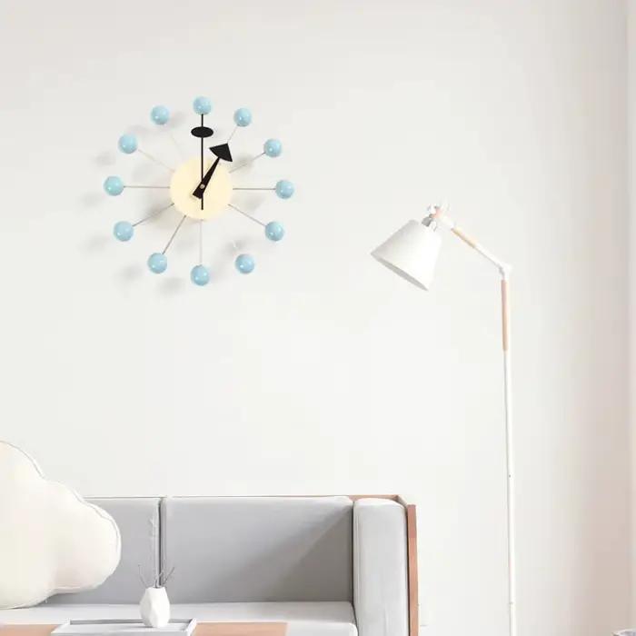 Horloge murale en bois à boule ronde silencieuse