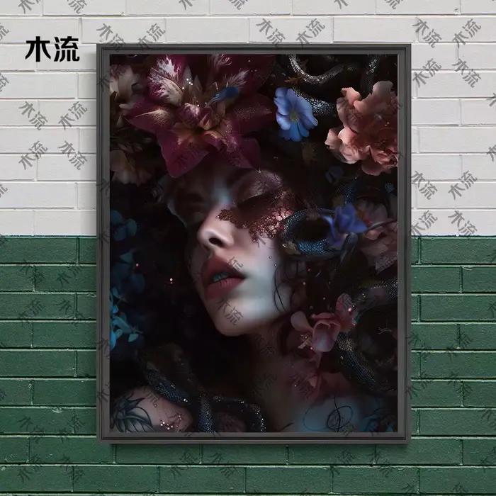 Belle femme, fleurs et serpent