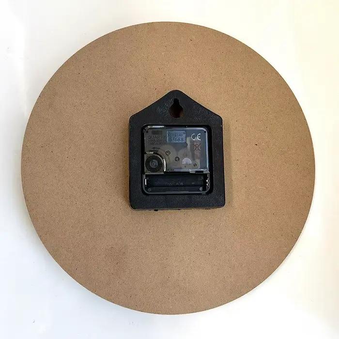 Horloge murale silencieuse en bois de style rétro - Décoration créative pour salle de jeux avec billes de billard et chiffres 1-12