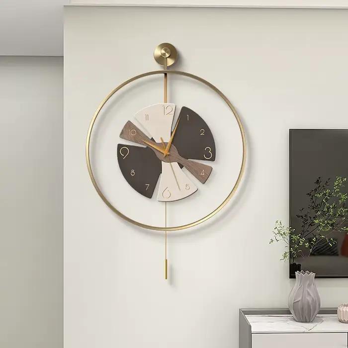 Horloge murale suspendue Simple