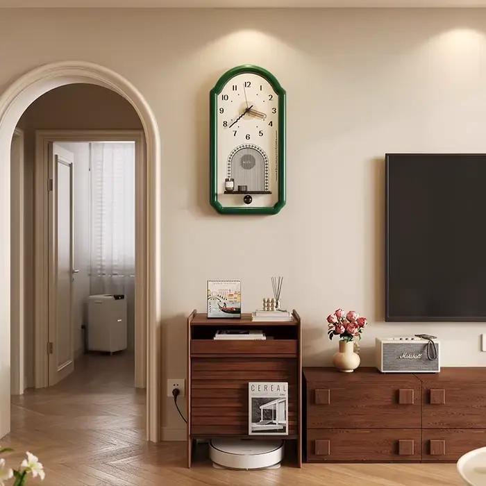 Horloge murale rétro suspendue pour salon