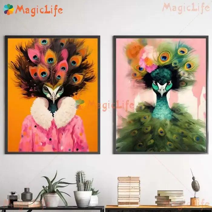 Affiches de dessin animé de portrait de fille de paon drôle