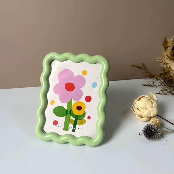 Cadre en acrylique de style crème hautement esthétique