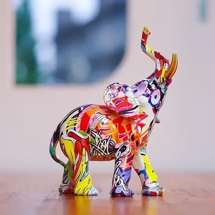Statue d'éléphant de peinture nordique