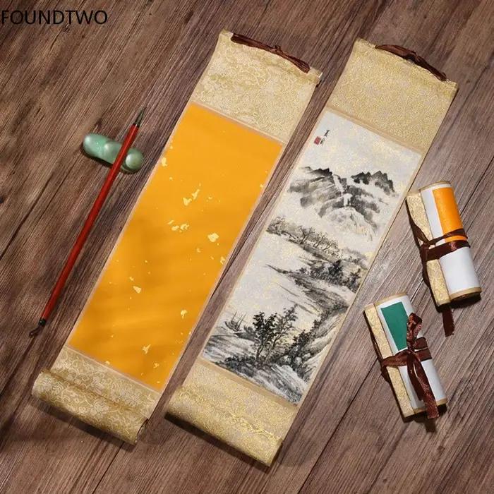 Défilement de peinture de calligraphie chinoise vierge