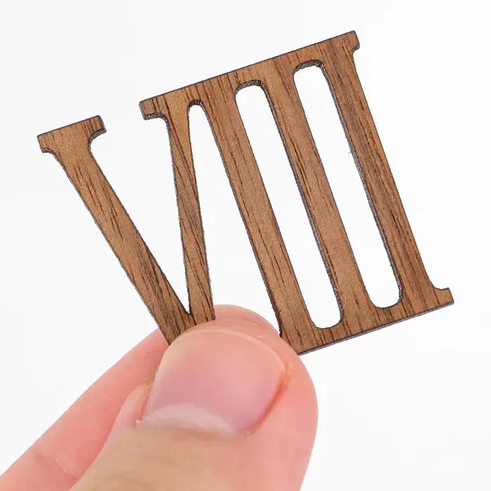 Numéros d'horloge en bois et chiffres romains lisses