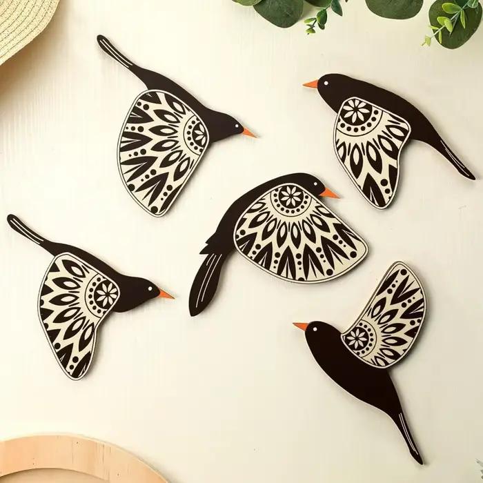 5 pièces de décorations murales modernes en bois en forme d'oiseaux volants