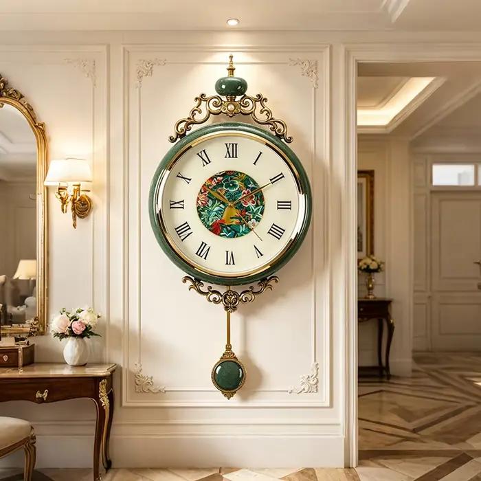 Horloges murales de luxe antiques
