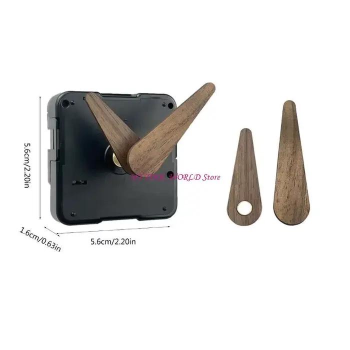 Réparation mécanismes mouvement l'horloge murale avec les mains du bois pour les décors maison faisant A2BB