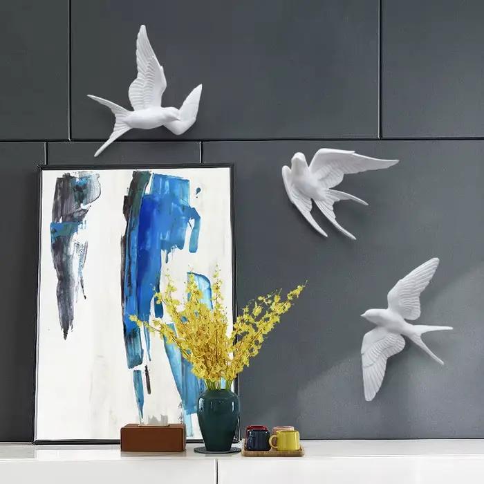 Décoration murale d'oiseaux tridimensionnels blancs européens